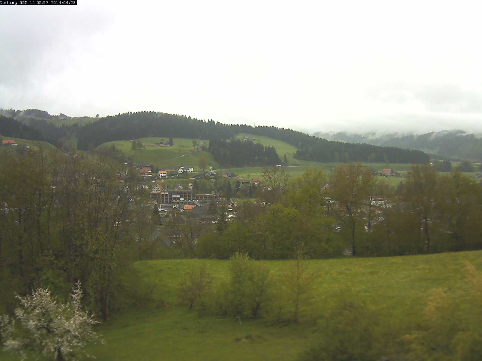 Webcam-Bild: Aussicht vom Dorfberg in Langnau 20140428-110600