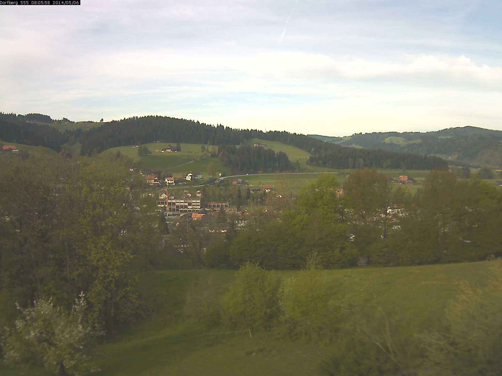 Webcam-Bild: Aussicht vom Dorfberg in Langnau 20140506-080600