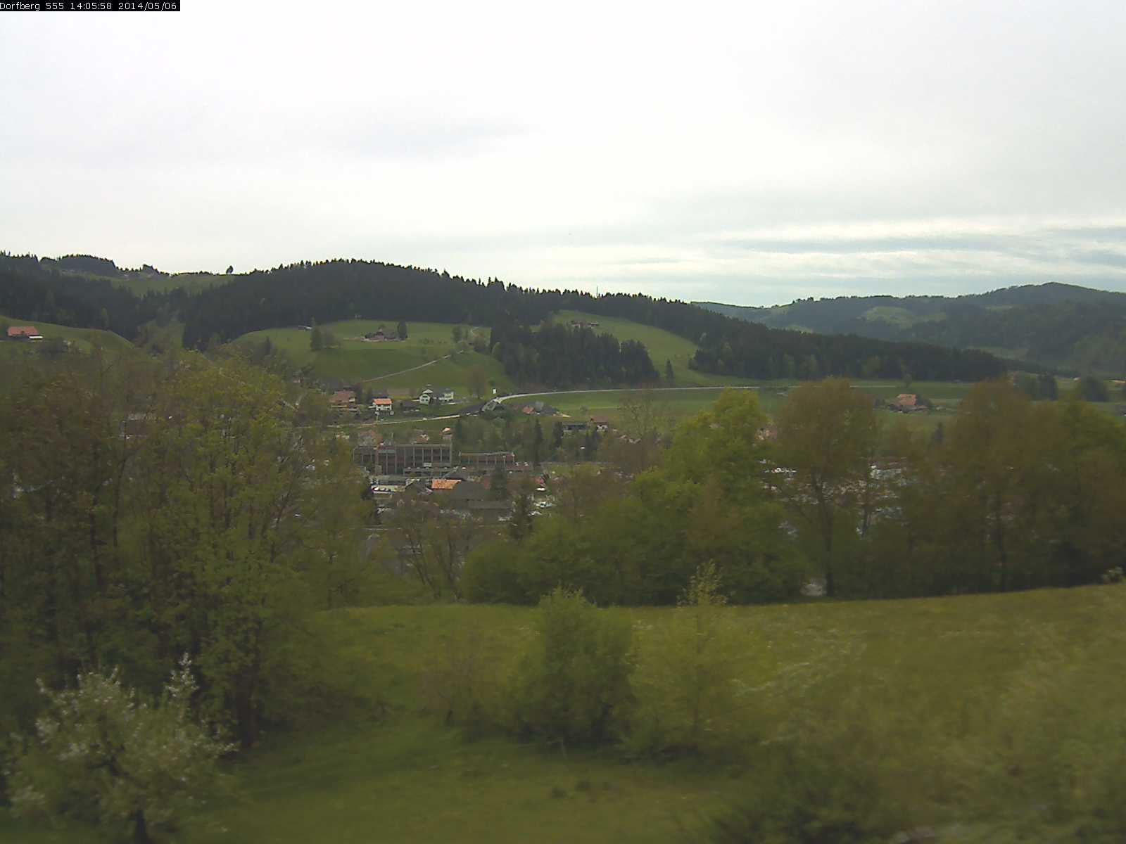 Webcam-Bild: Aussicht vom Dorfberg in Langnau 20140506-140600