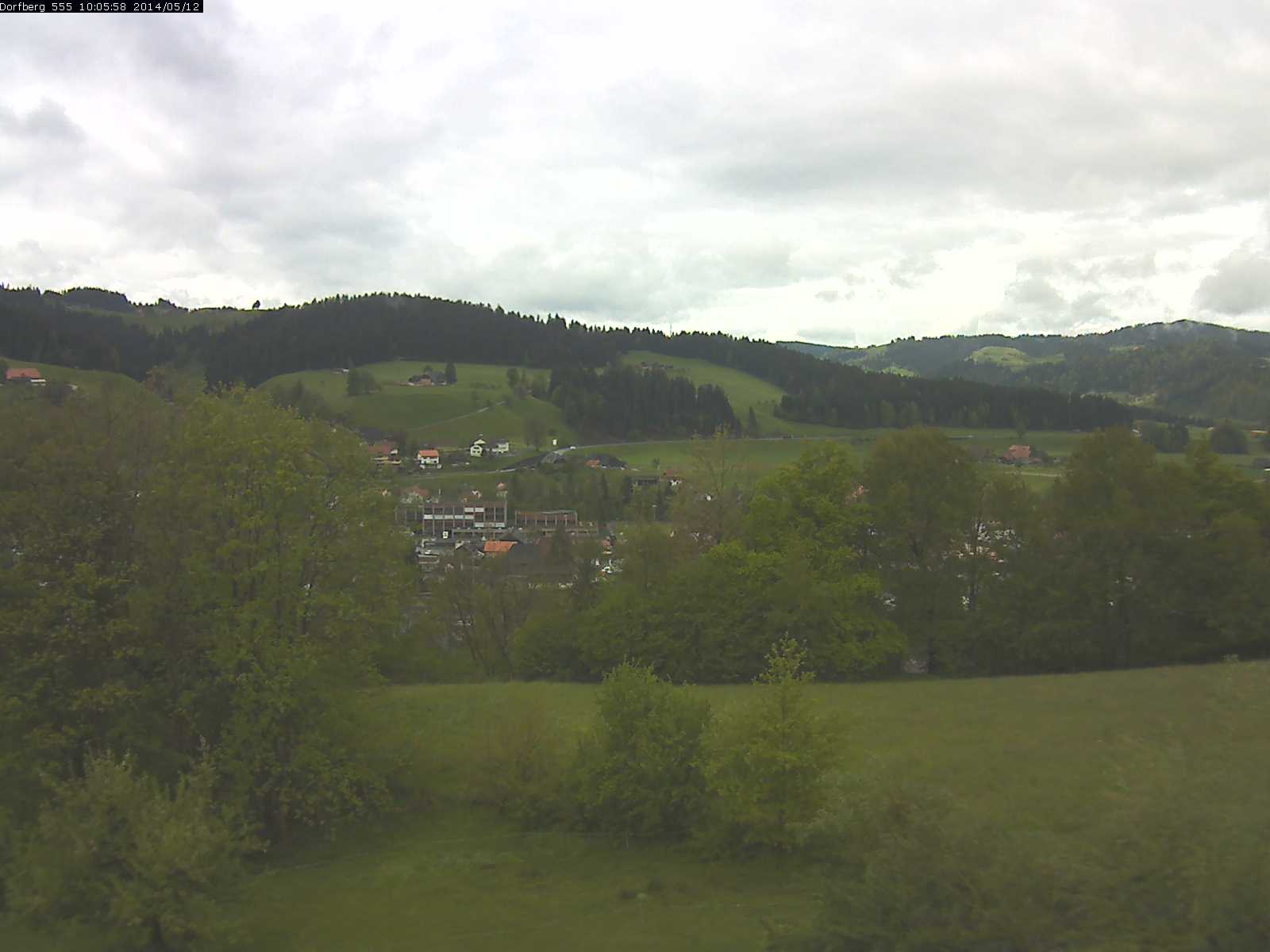 Webcam-Bild: Aussicht vom Dorfberg in Langnau 20140512-100600