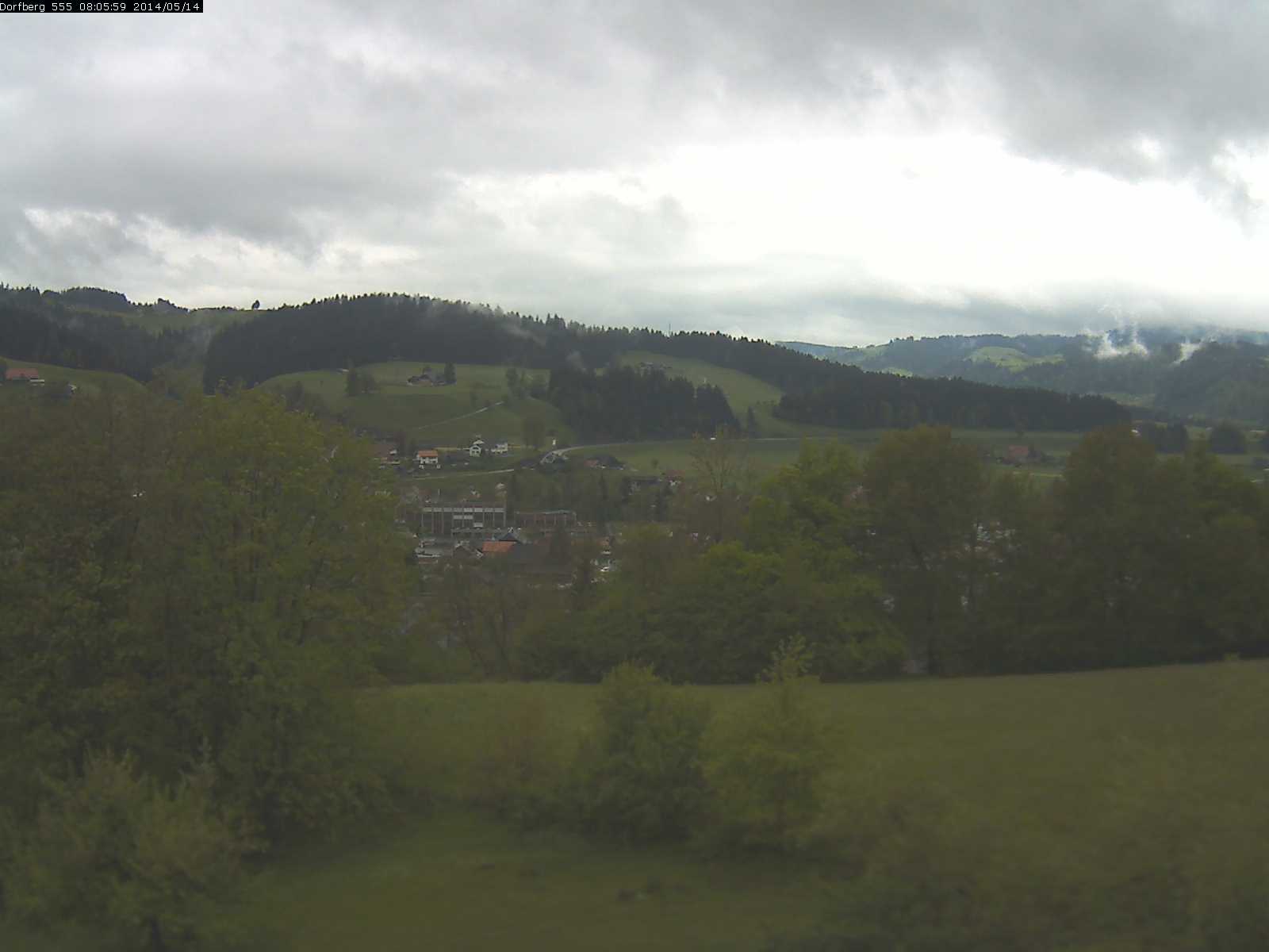 Webcam-Bild: Aussicht vom Dorfberg in Langnau 20140514-080600