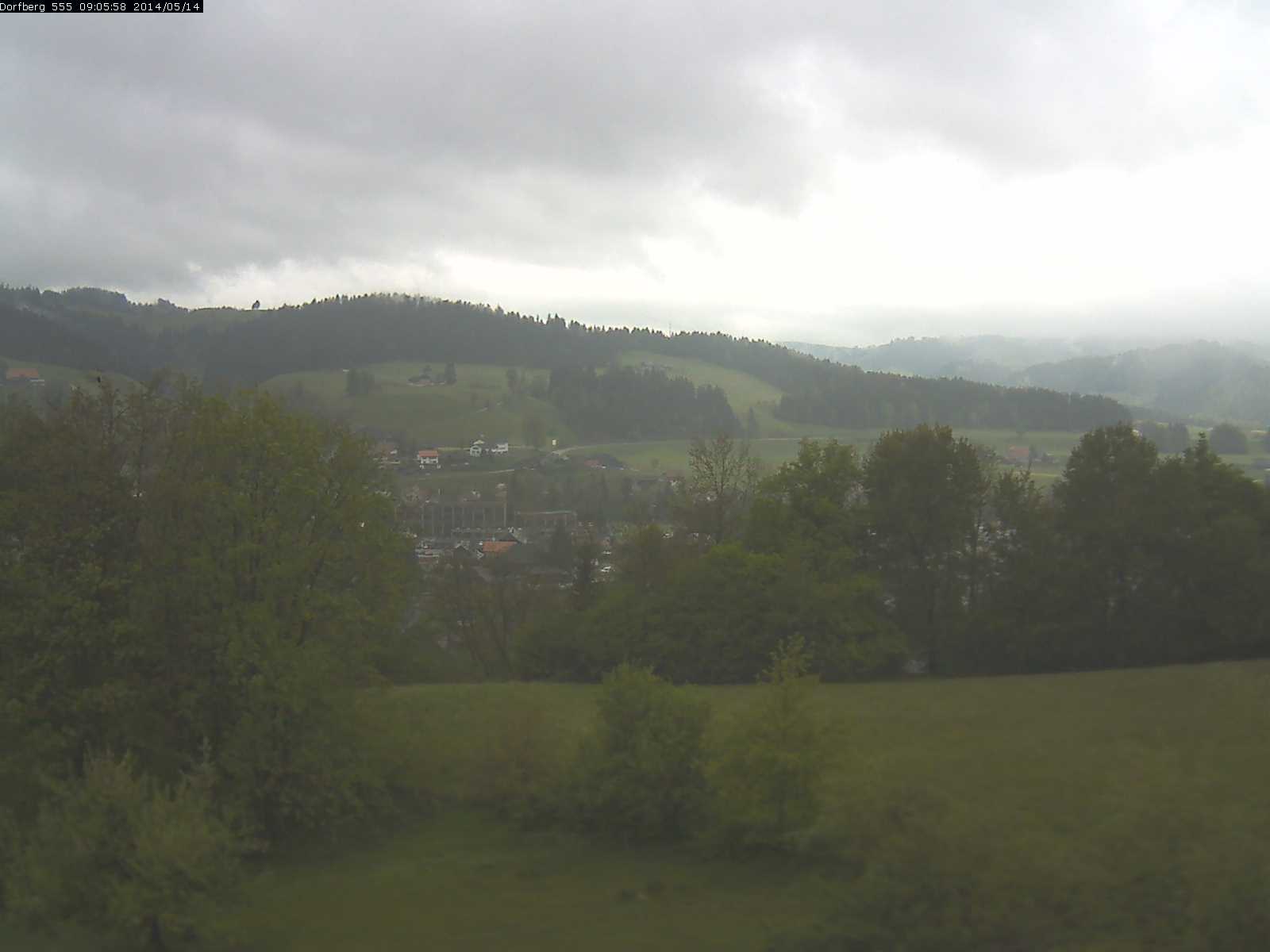 Webcam-Bild: Aussicht vom Dorfberg in Langnau 20140514-090600