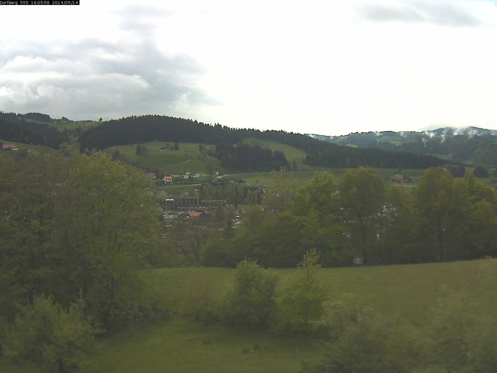 Webcam-Bild: Aussicht vom Dorfberg in Langnau 20140514-160600
