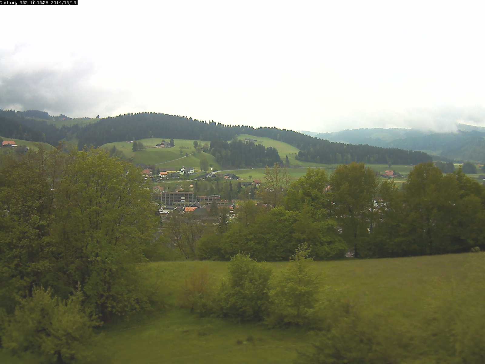 Webcam-Bild: Aussicht vom Dorfberg in Langnau 20140515-100600