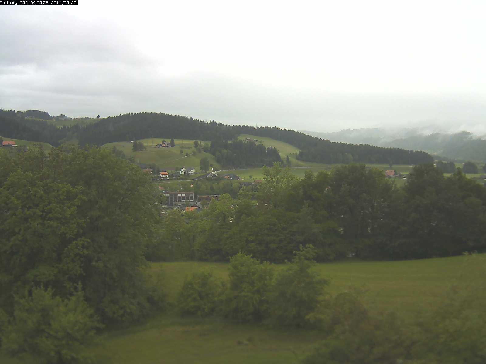 Webcam-Bild: Aussicht vom Dorfberg in Langnau 20140527-090600