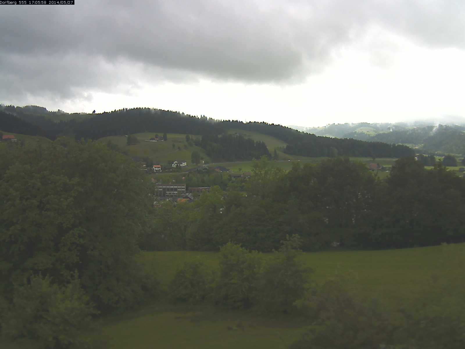 Webcam-Bild: Aussicht vom Dorfberg in Langnau 20140527-170600