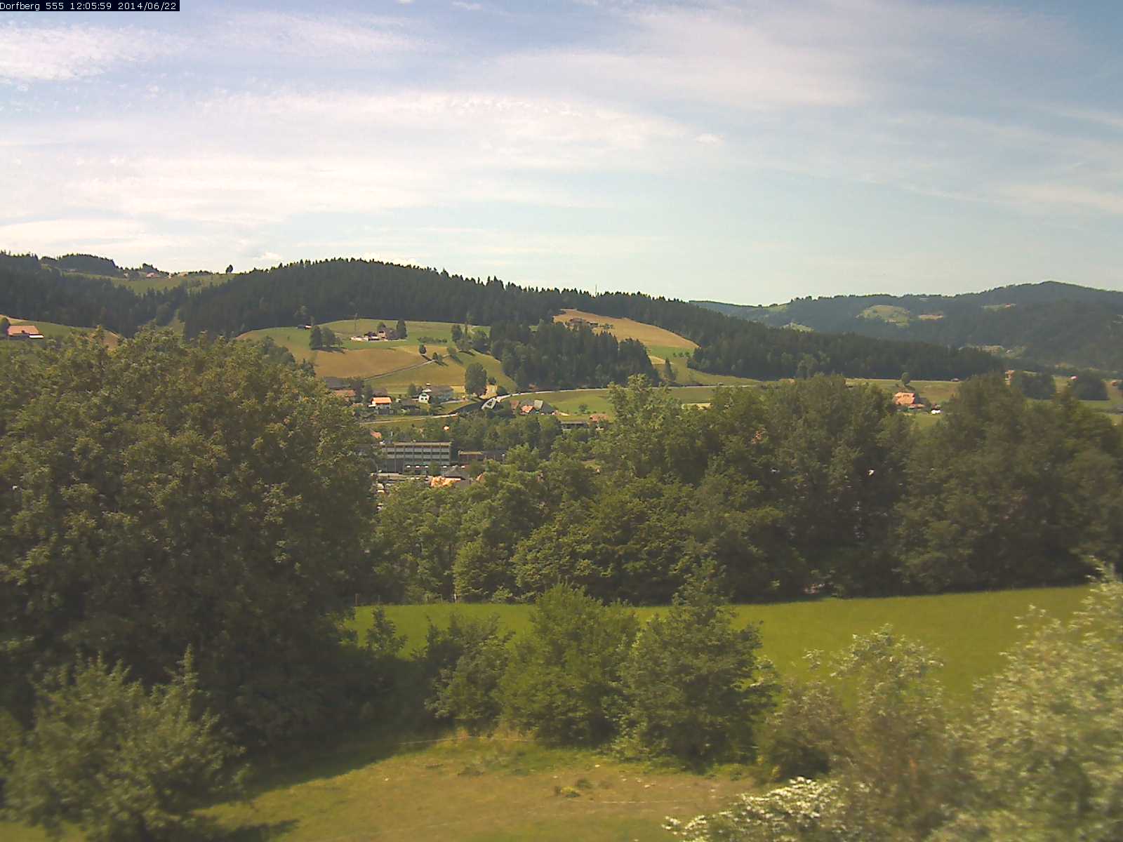Webcam-Bild: Aussicht vom Dorfberg in Langnau 20140622-120600