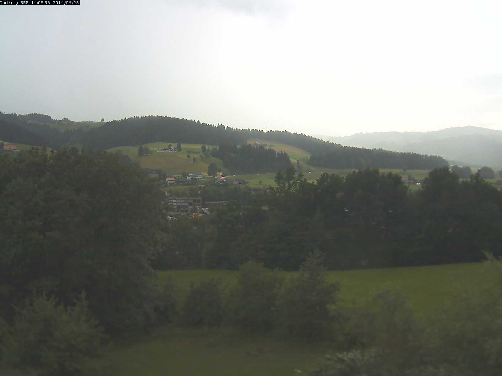 Webcam-Bild: Aussicht vom Dorfberg in Langnau 20140623-140600