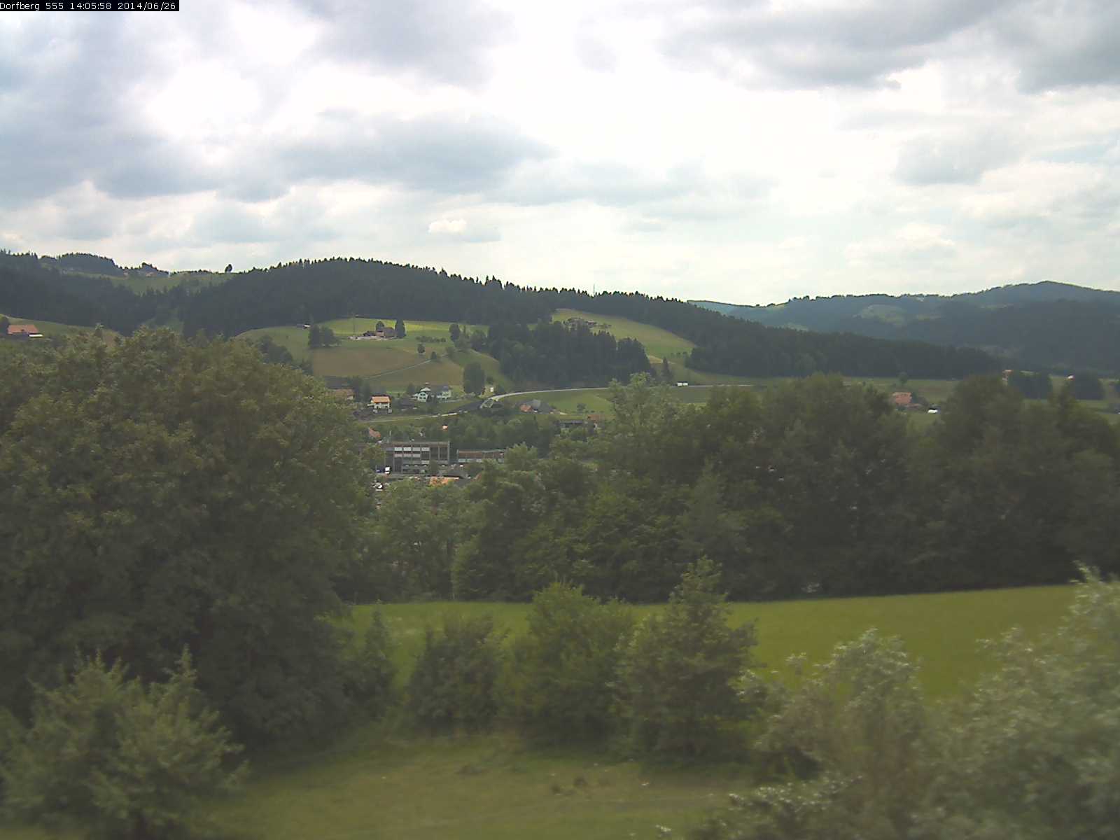 Webcam-Bild: Aussicht vom Dorfberg in Langnau 20140626-140600