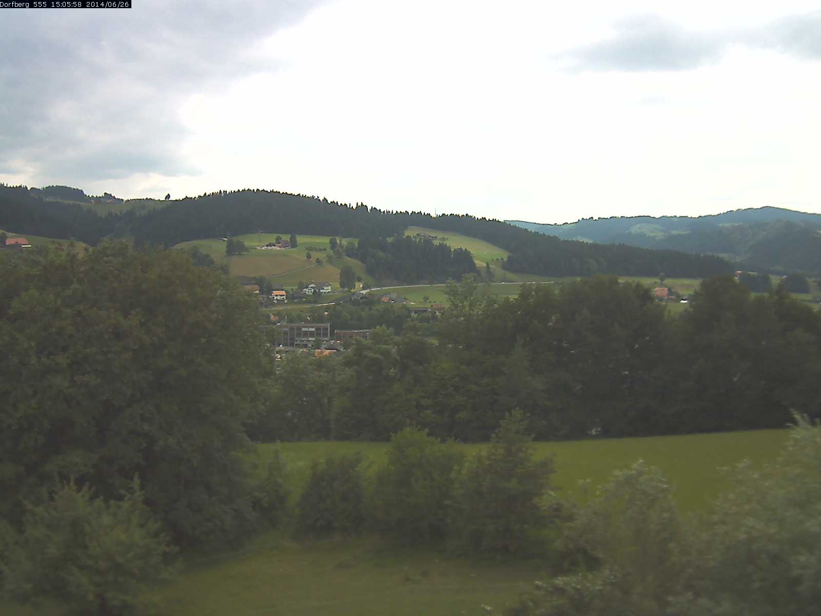 Webcam-Bild: Aussicht vom Dorfberg in Langnau 20140626-150600