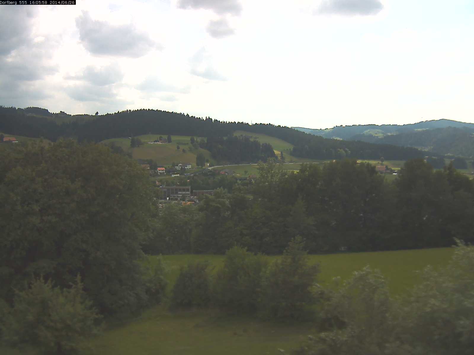 Webcam-Bild: Aussicht vom Dorfberg in Langnau 20140626-160600
