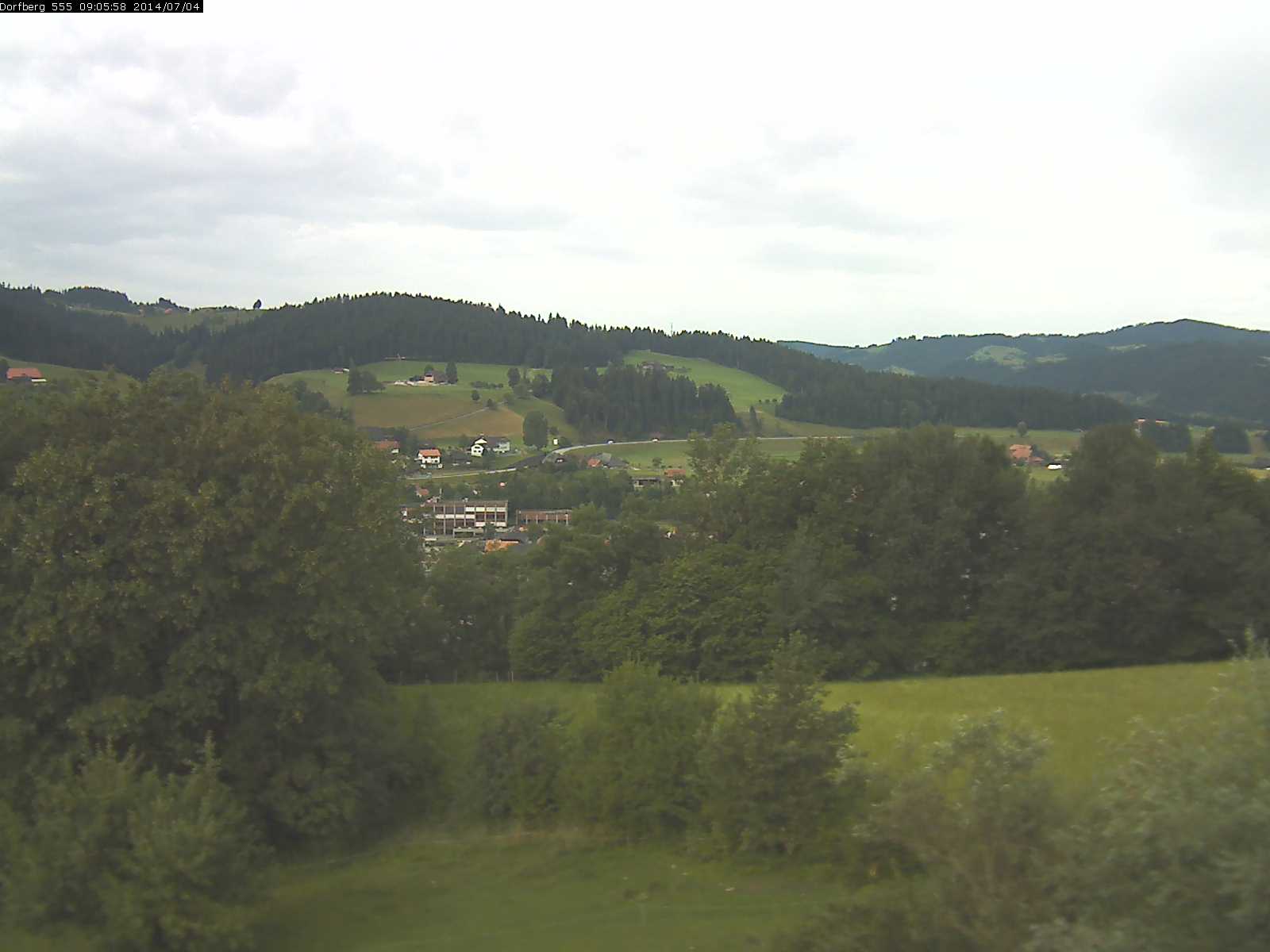 Webcam-Bild: Aussicht vom Dorfberg in Langnau 20140704-090600