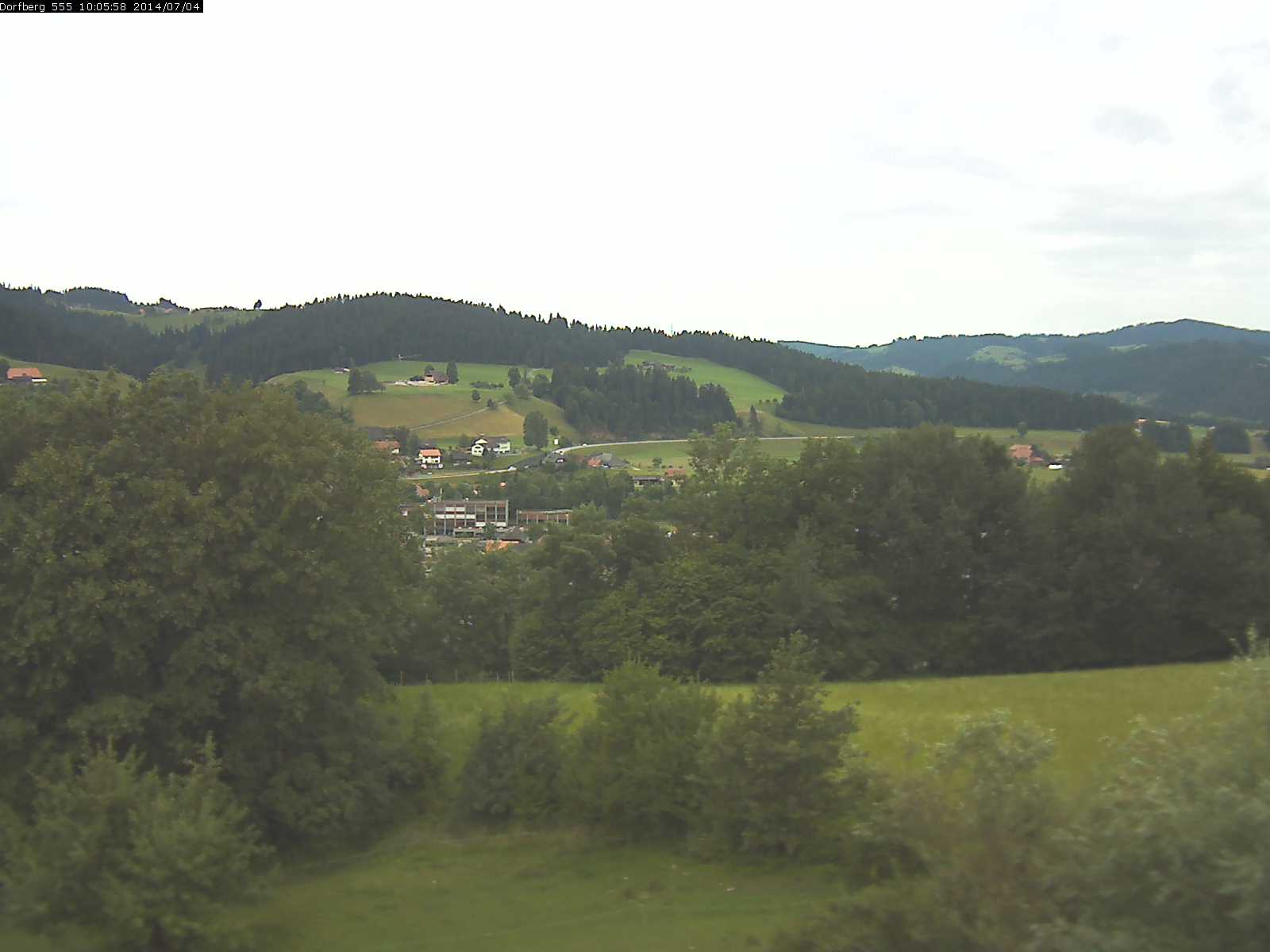 Webcam-Bild: Aussicht vom Dorfberg in Langnau 20140704-100600