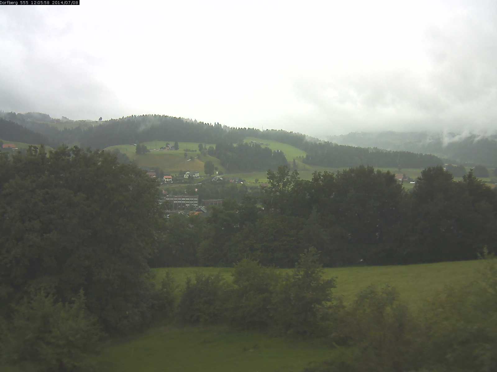 Webcam-Bild: Aussicht vom Dorfberg in Langnau 20140708-120600