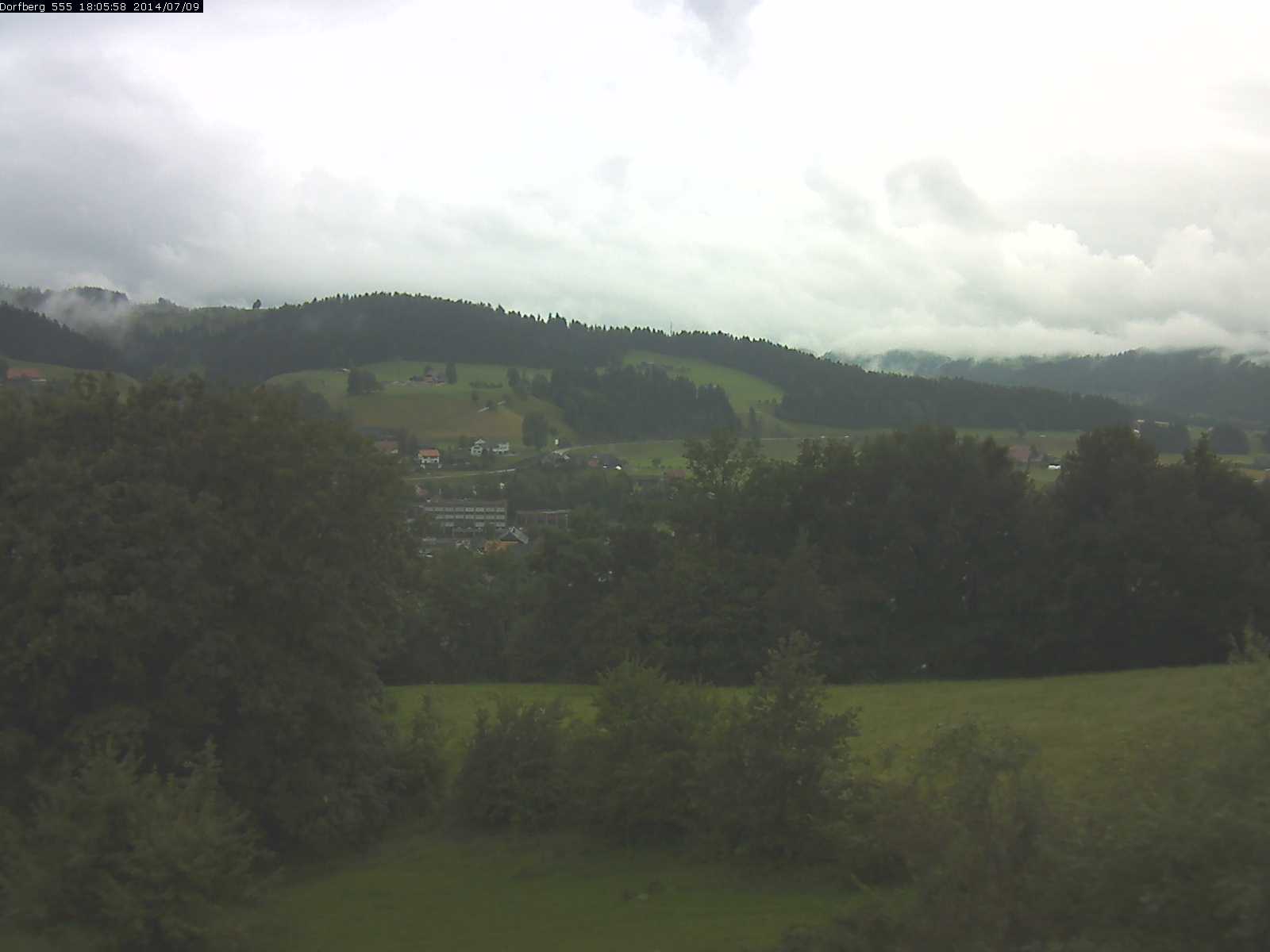 Webcam-Bild: Aussicht vom Dorfberg in Langnau 20140709-180600