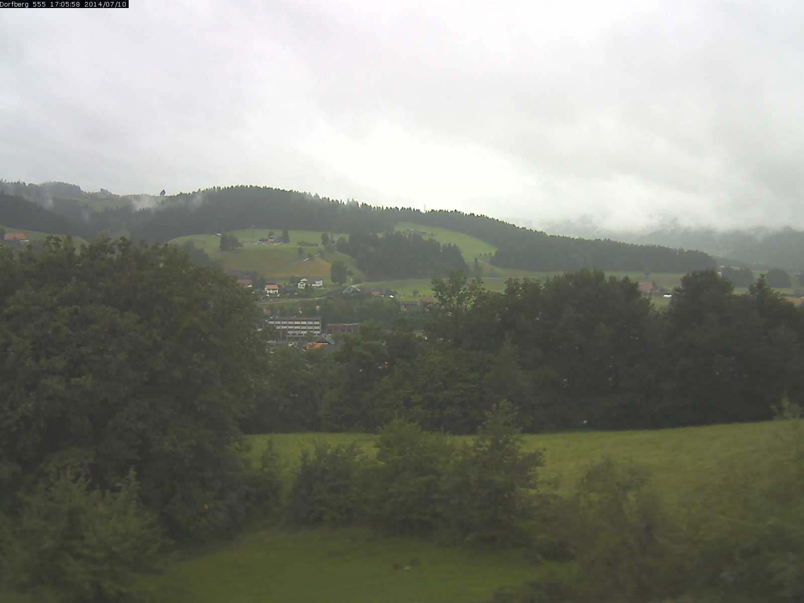 Webcam-Bild: Aussicht vom Dorfberg in Langnau 20140710-170600