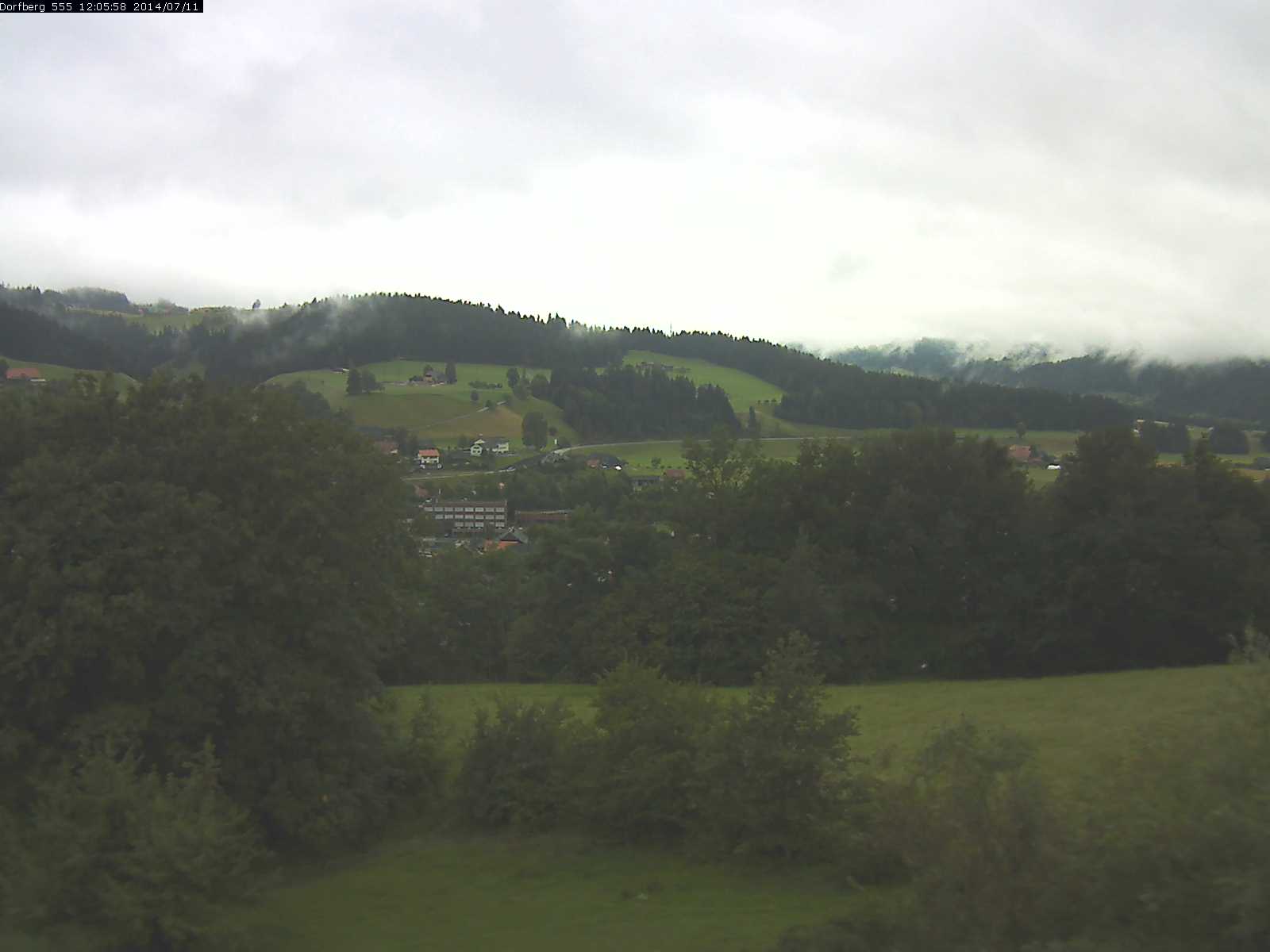 Webcam-Bild: Aussicht vom Dorfberg in Langnau 20140711-120600