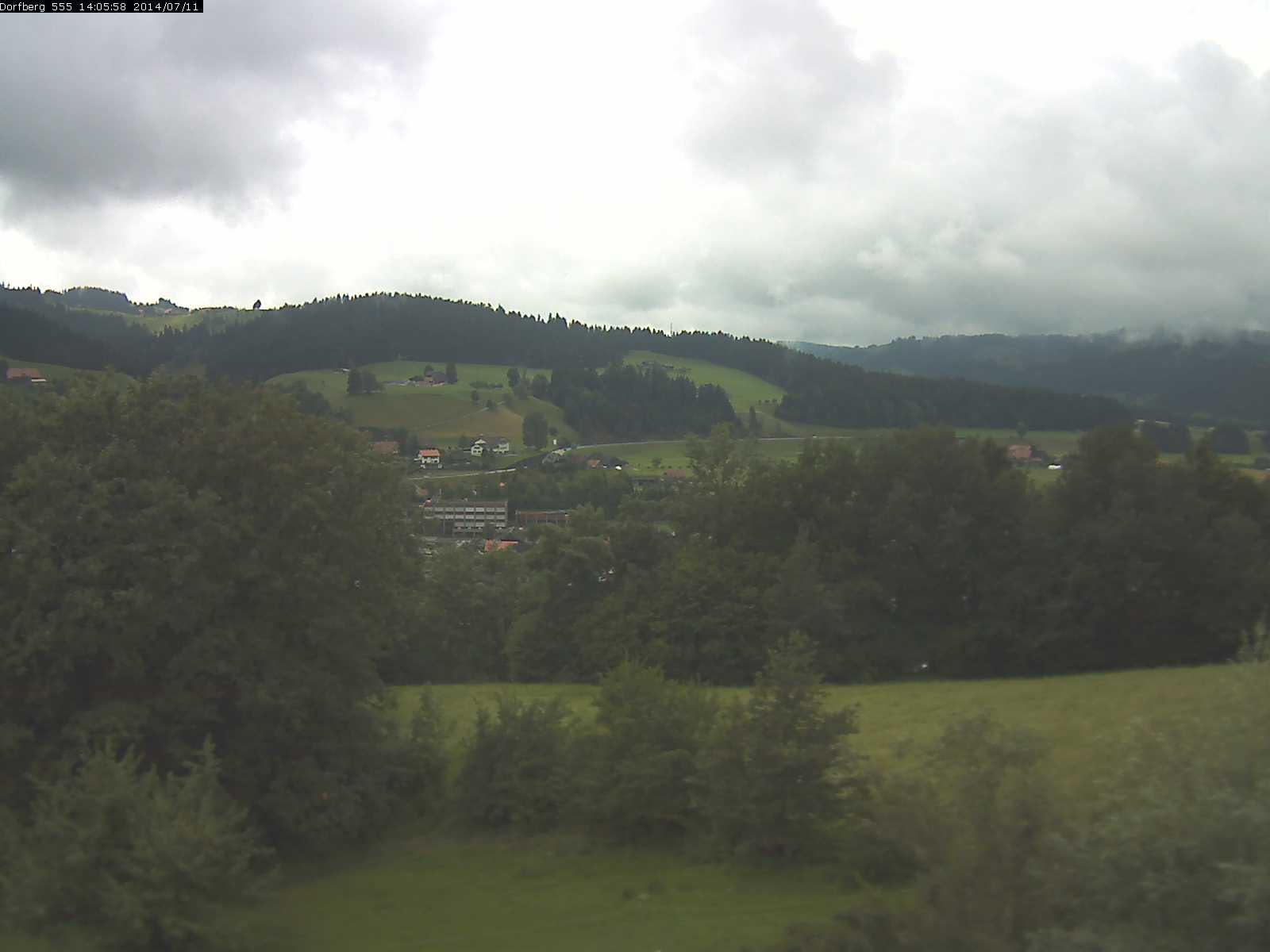 Webcam-Bild: Aussicht vom Dorfberg in Langnau 20140711-140600