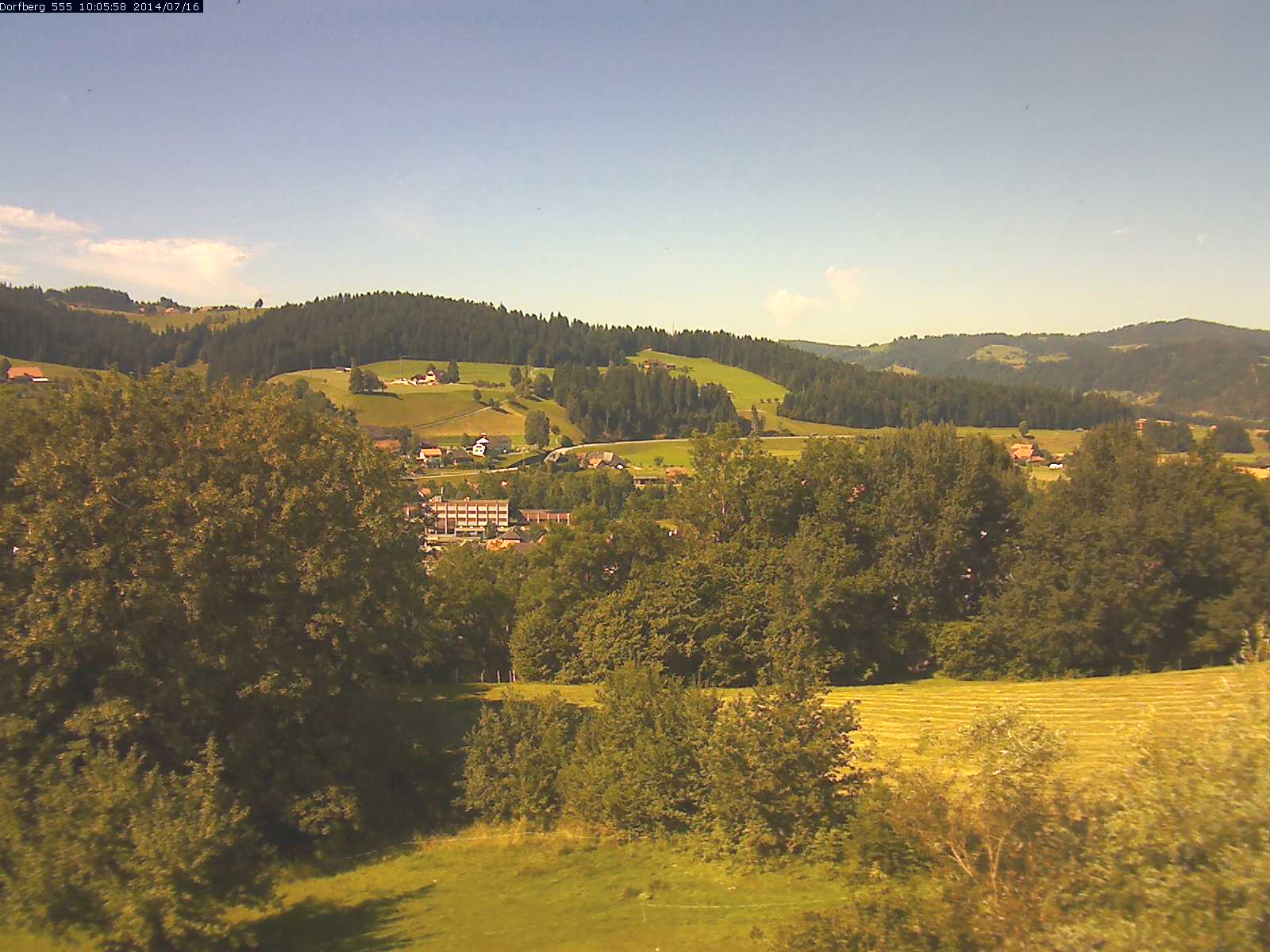 Webcam-Bild: Aussicht vom Dorfberg in Langnau 20140716-100600