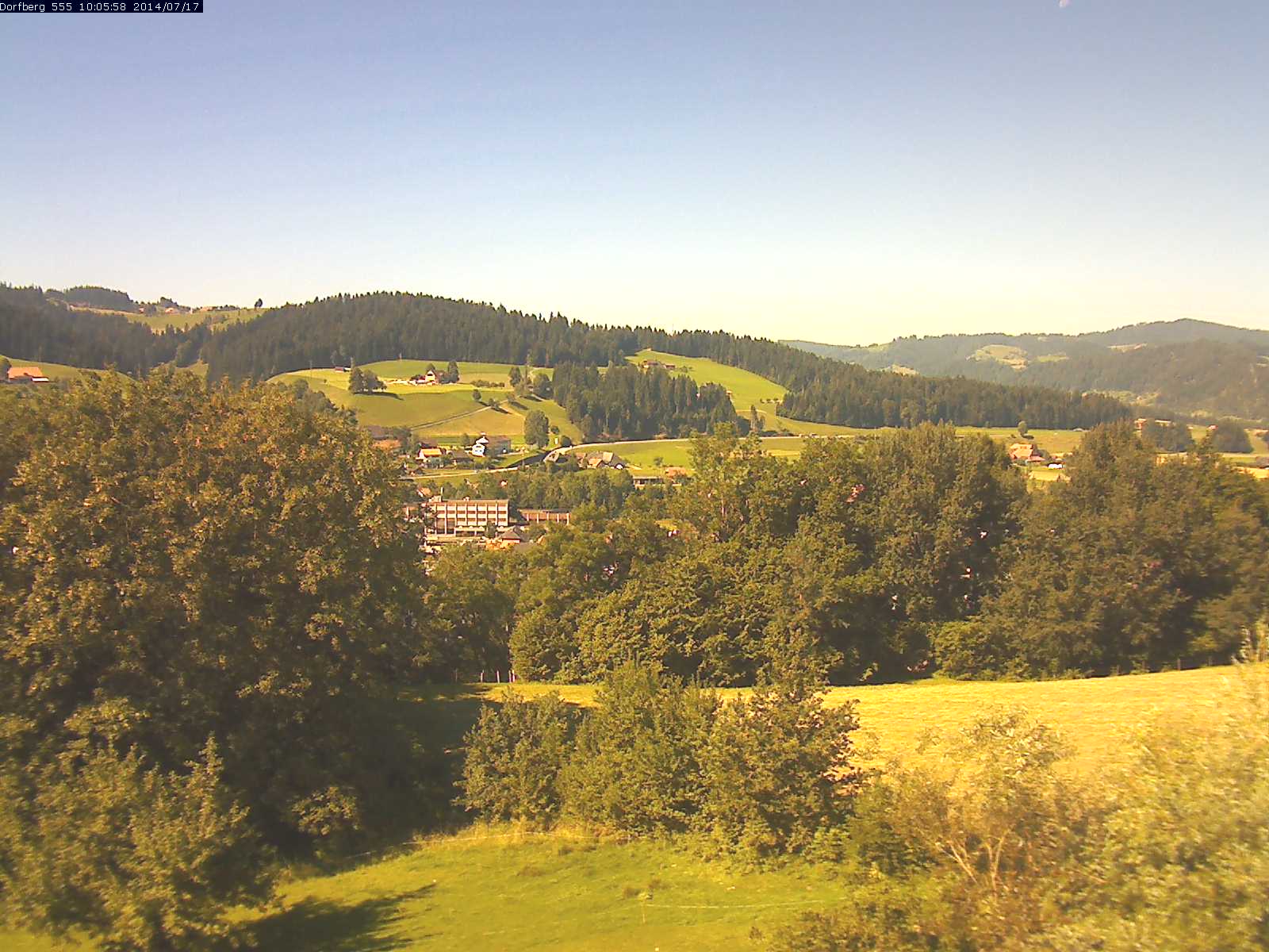 Webcam-Bild: Aussicht vom Dorfberg in Langnau 20140717-100600