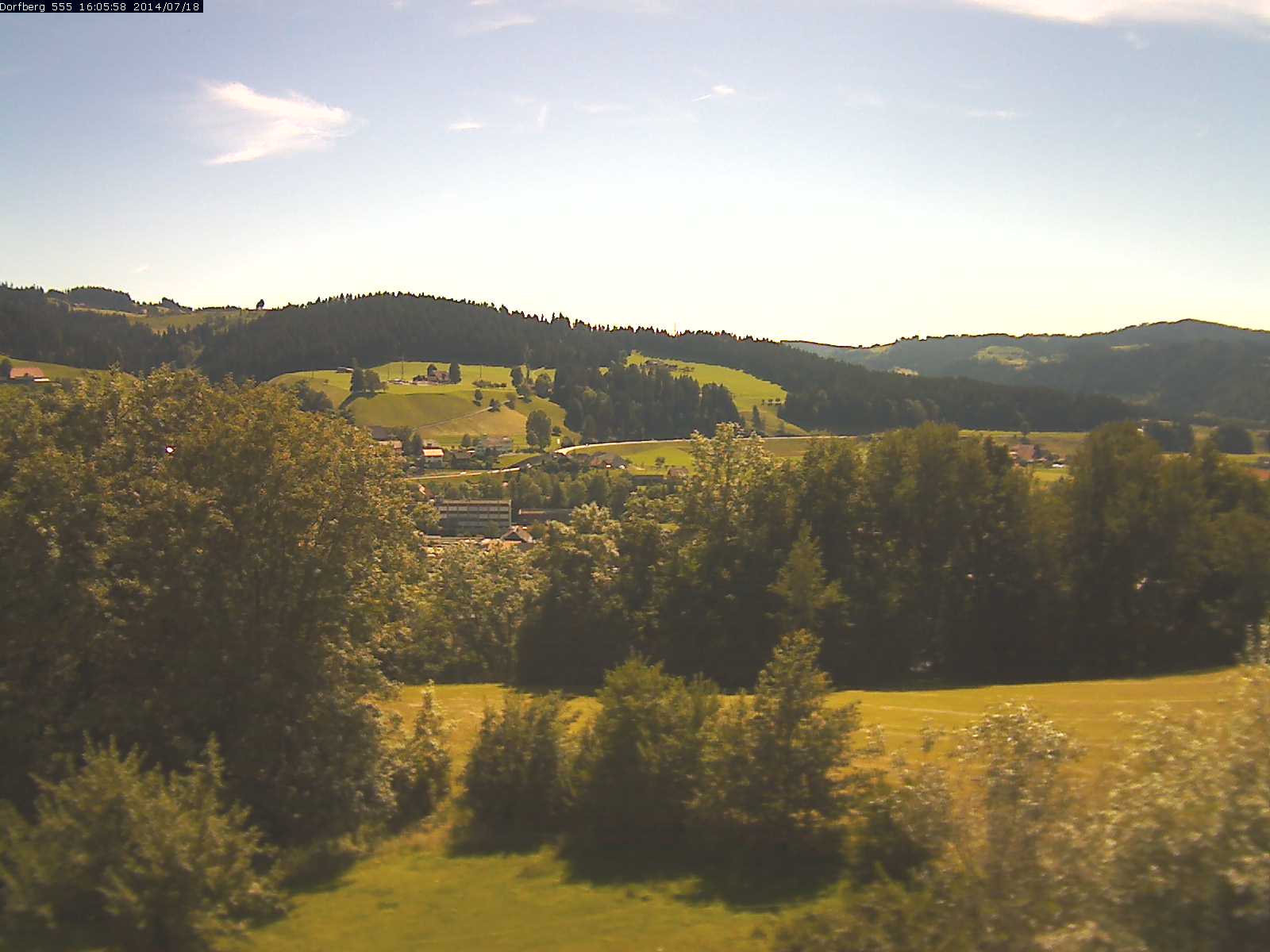 Webcam-Bild: Aussicht vom Dorfberg in Langnau 20140718-160600