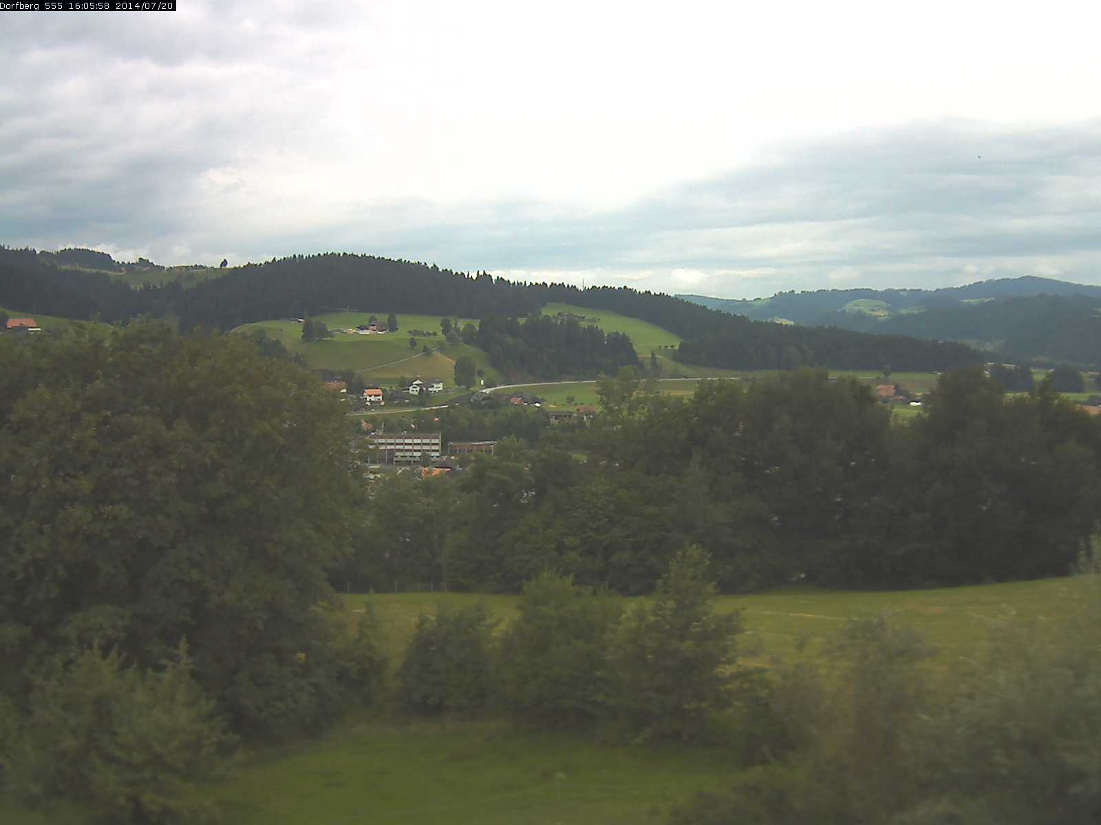 Webcam-Bild: Aussicht vom Dorfberg in Langnau 20140720-160600