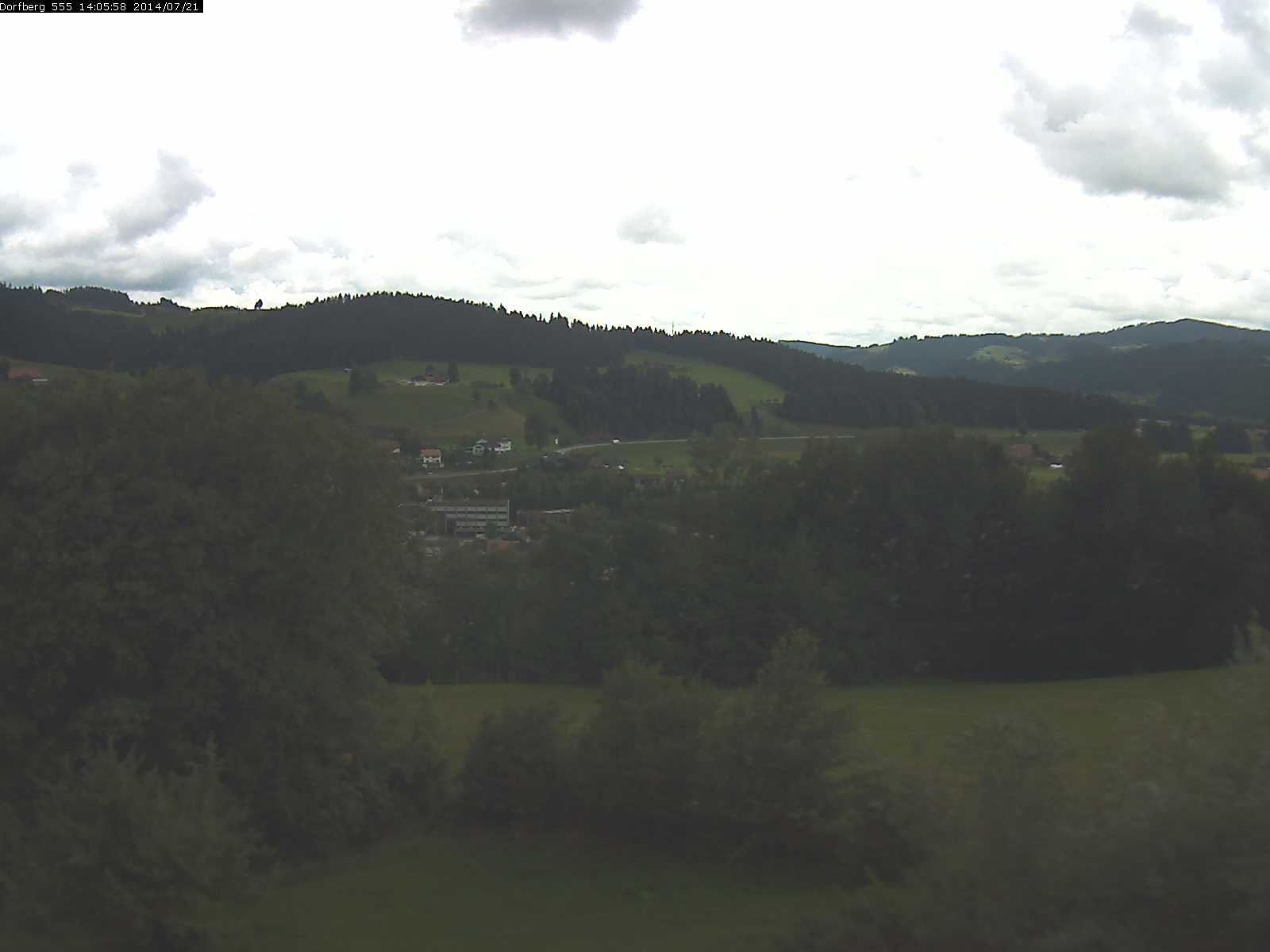 Webcam-Bild: Aussicht vom Dorfberg in Langnau 20140721-140600