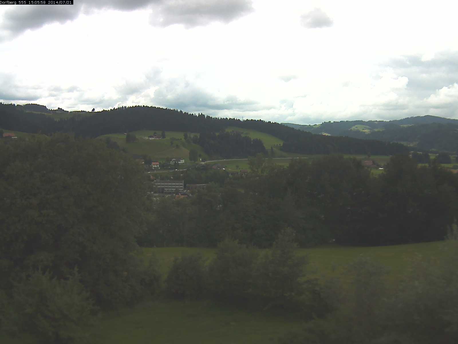 Webcam-Bild: Aussicht vom Dorfberg in Langnau 20140721-150600