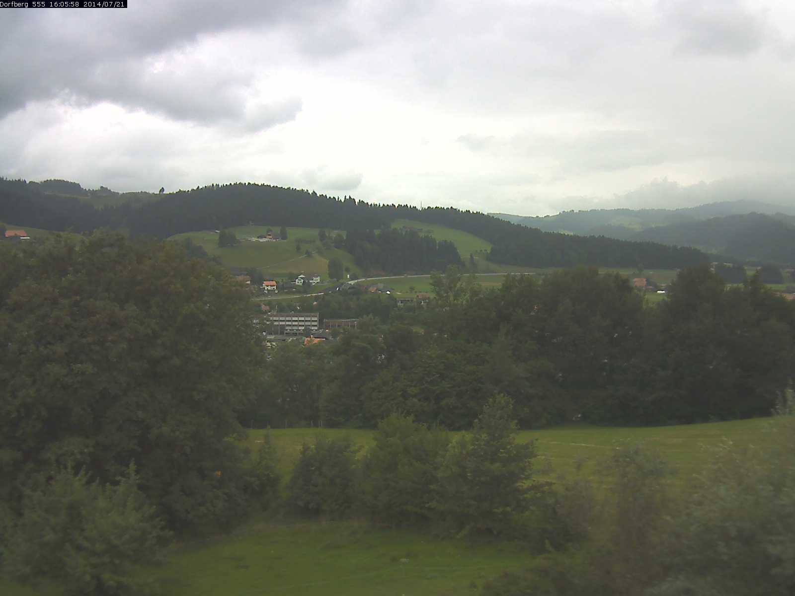 Webcam-Bild: Aussicht vom Dorfberg in Langnau 20140721-160600
