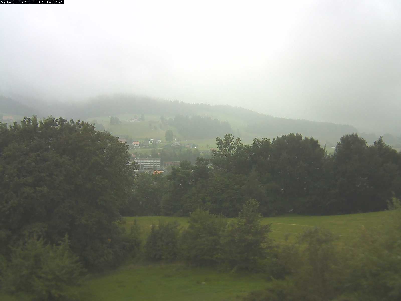 Webcam-Bild: Aussicht vom Dorfberg in Langnau 20140721-180600