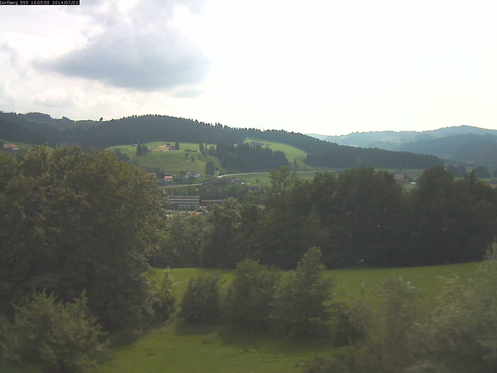 Webcam-Bild: Aussicht vom Dorfberg in Langnau 20140723-160600
