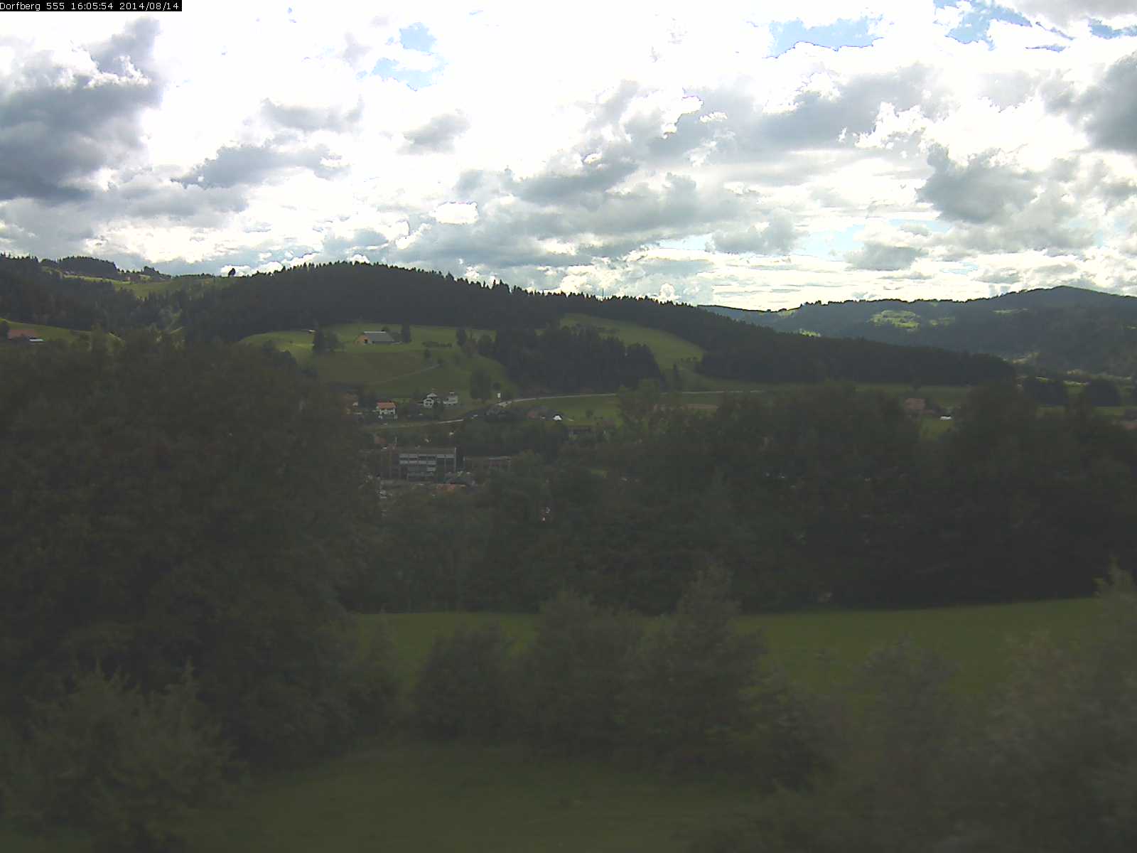 Webcam-Bild: Aussicht vom Dorfberg in Langnau 20140814-160600