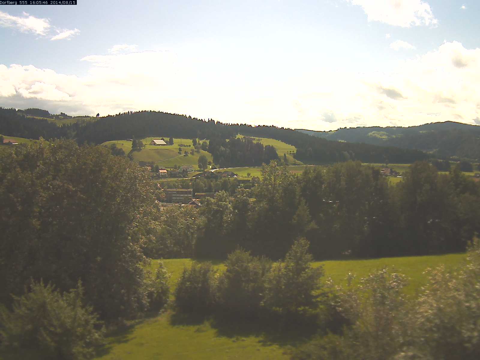 Webcam-Bild: Aussicht vom Dorfberg in Langnau 20140815-160600