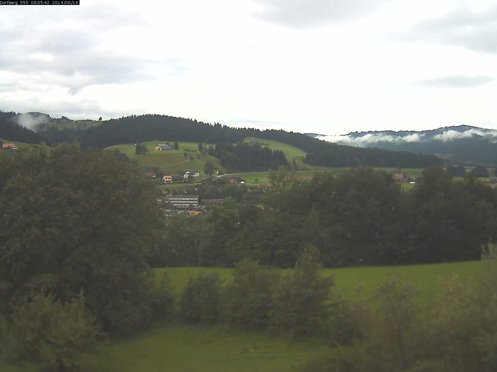 Webcam-Bild: Aussicht vom Dorfberg in Langnau 20140816-080600