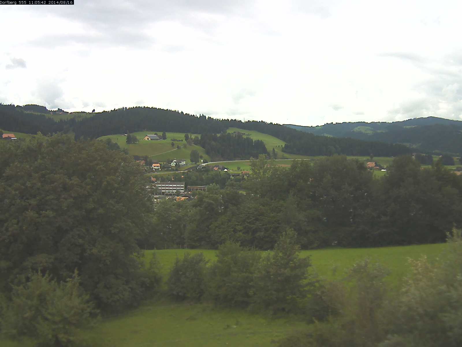 Webcam-Bild: Aussicht vom Dorfberg in Langnau 20140816-110600
