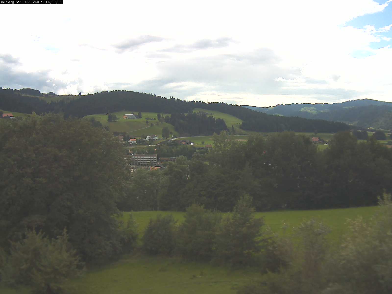 Webcam-Bild: Aussicht vom Dorfberg in Langnau 20140816-160600