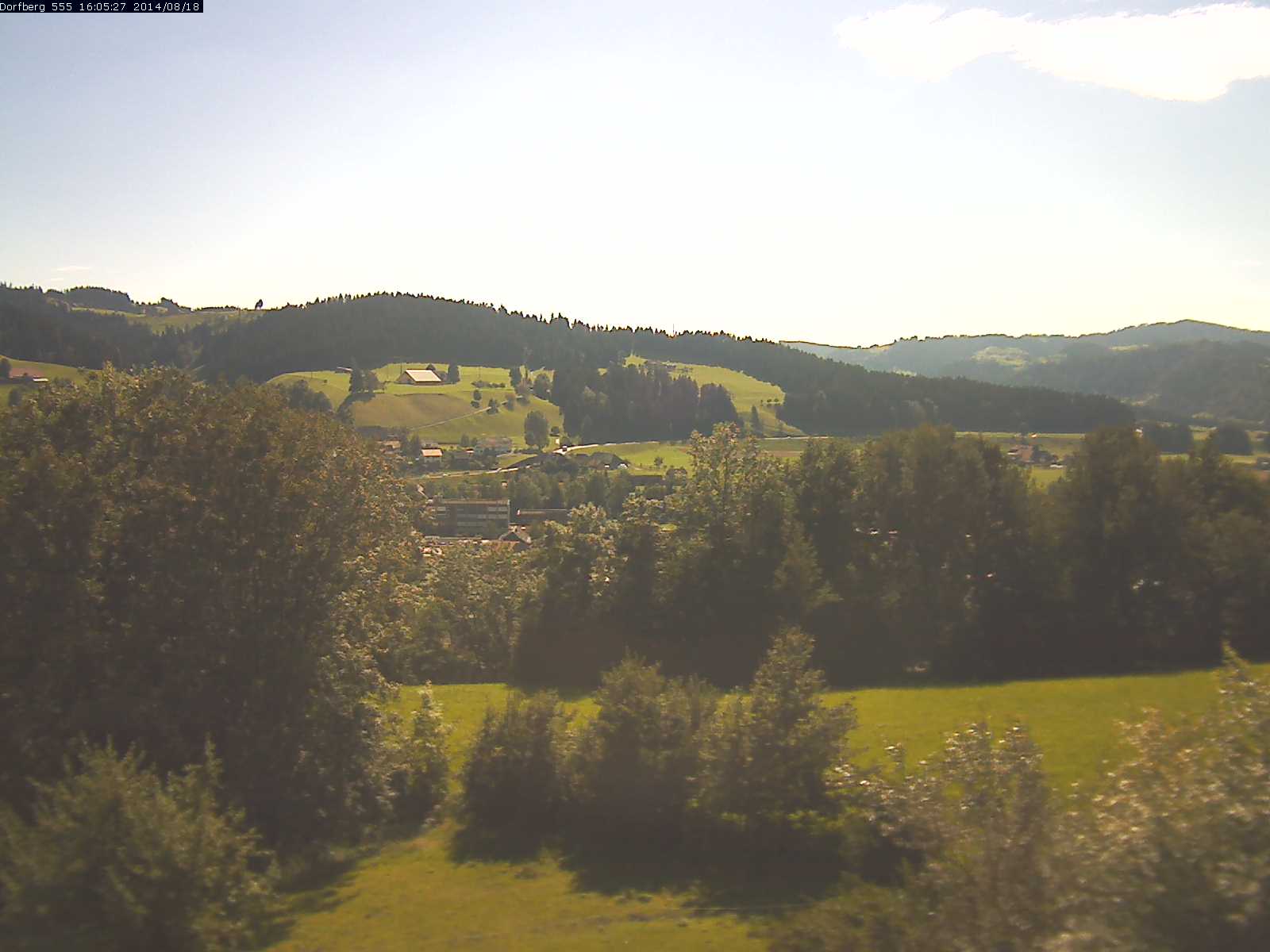Webcam-Bild: Aussicht vom Dorfberg in Langnau 20140818-160600