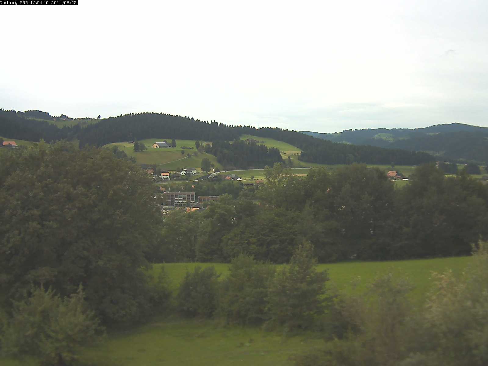 Webcam-Bild: Aussicht vom Dorfberg in Langnau 20140825-120600
