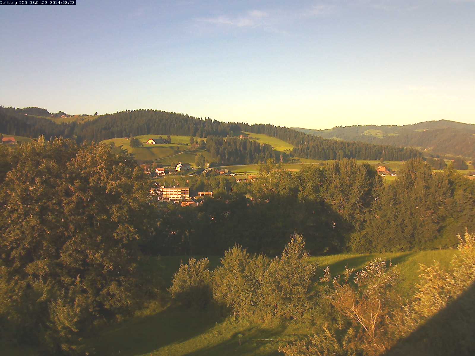 Webcam-Bild: Aussicht vom Dorfberg in Langnau 20140828-080600