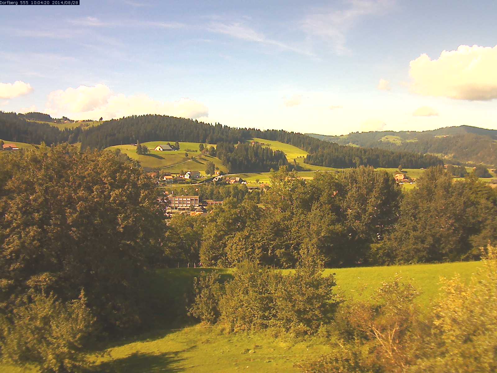 Webcam-Bild: Aussicht vom Dorfberg in Langnau 20140828-100600