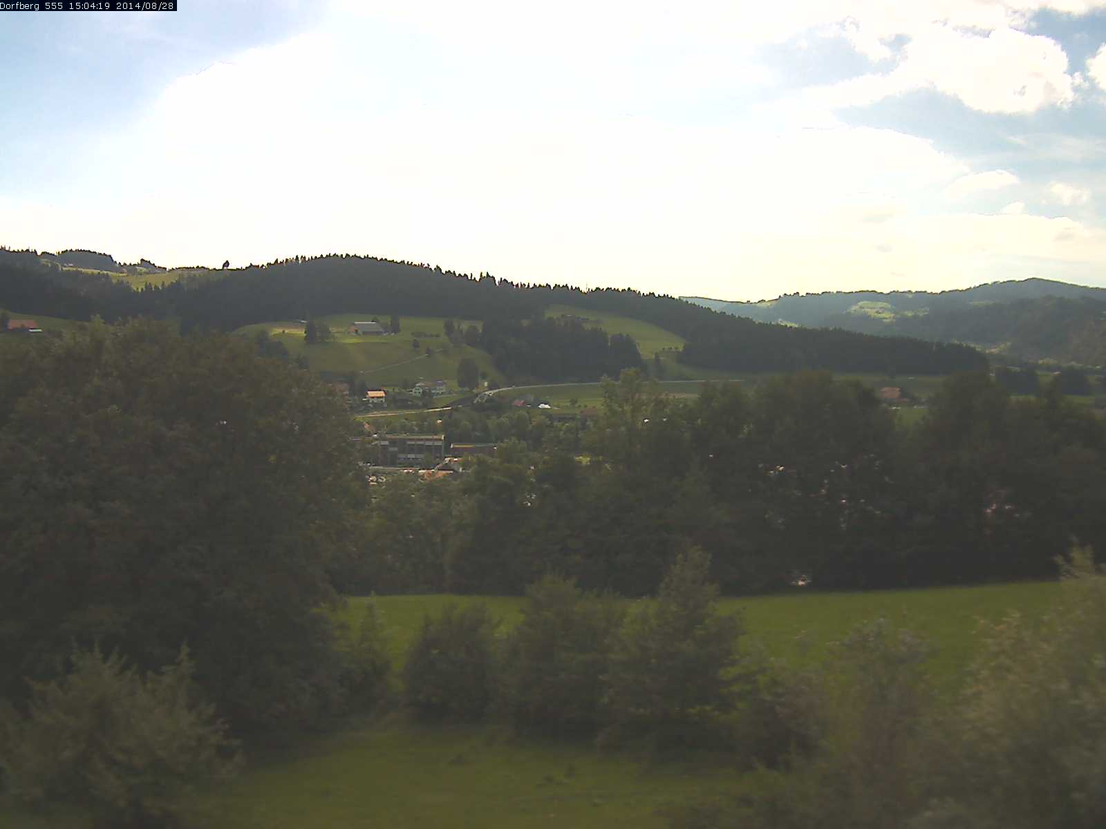 Webcam-Bild: Aussicht vom Dorfberg in Langnau 20140828-150600