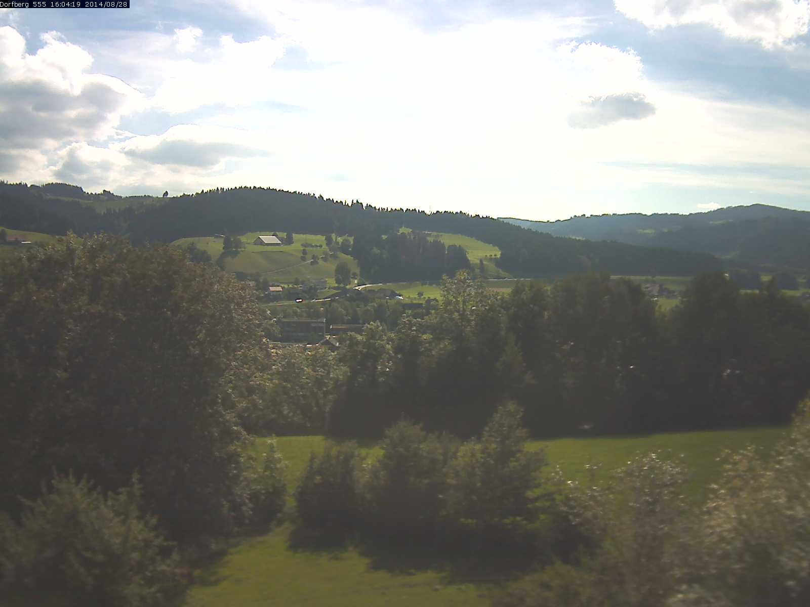 Webcam-Bild: Aussicht vom Dorfberg in Langnau 20140828-160600