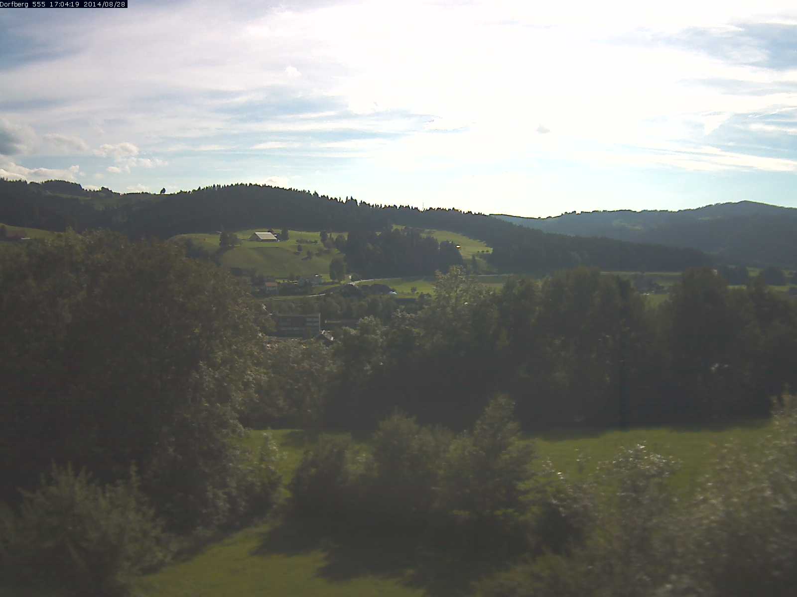 Webcam-Bild: Aussicht vom Dorfberg in Langnau 20140828-170600
