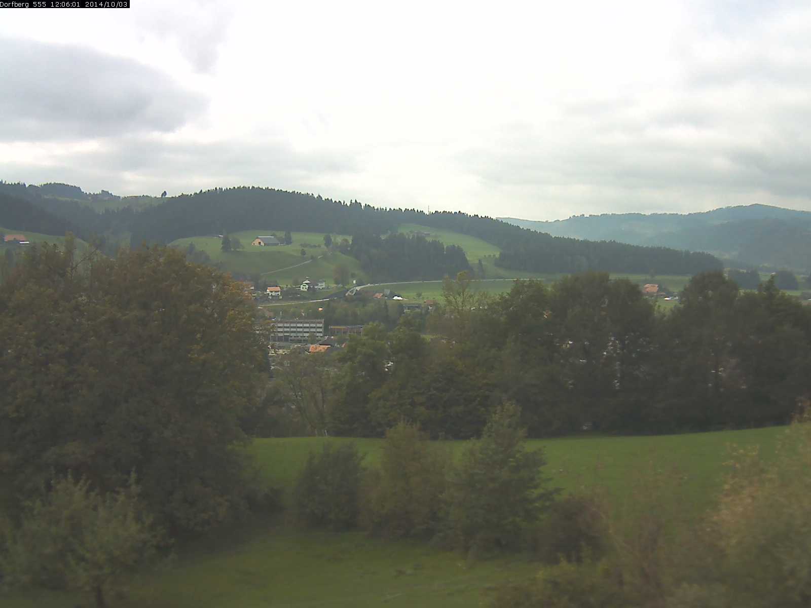 Webcam-Bild: Aussicht vom Dorfberg in Langnau 20141003-120601