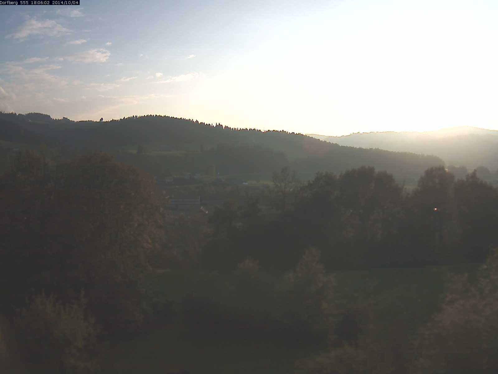 Webcam-Bild: Aussicht vom Dorfberg in Langnau 20141004-180601