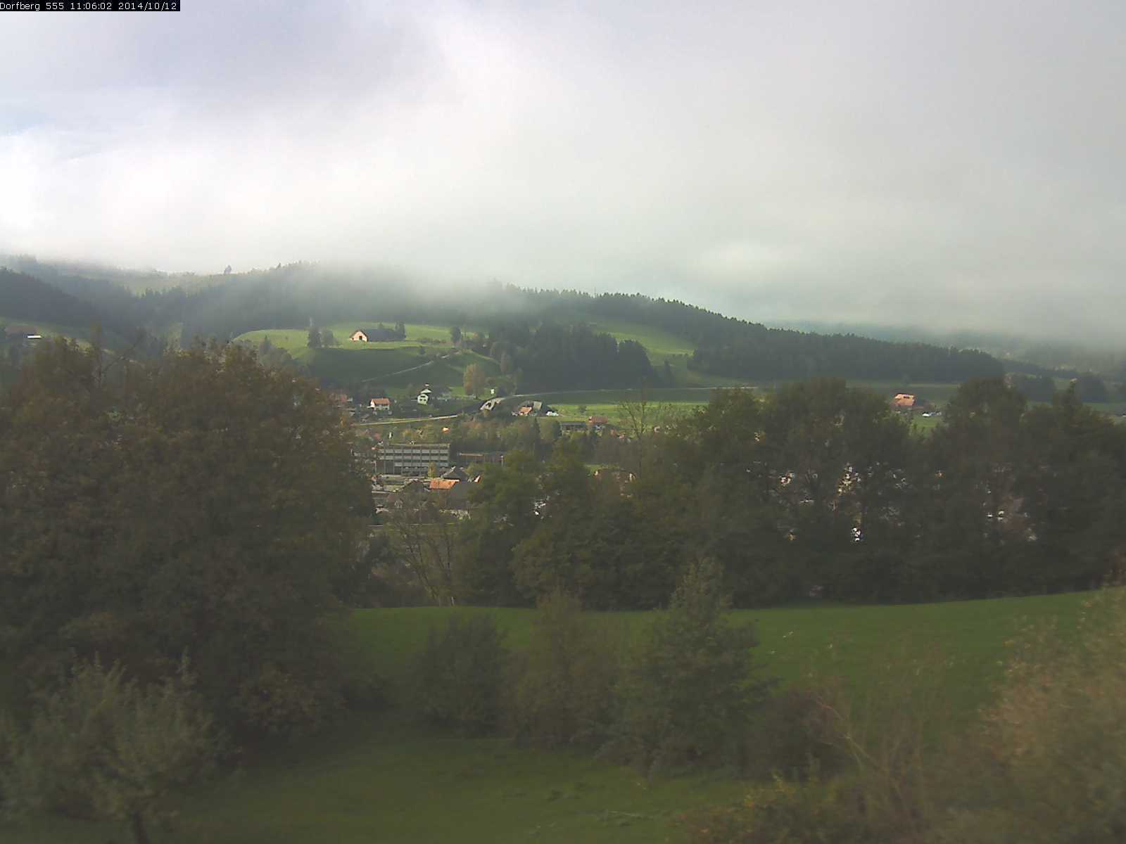 Webcam-Bild: Aussicht vom Dorfberg in Langnau 20141012-110601