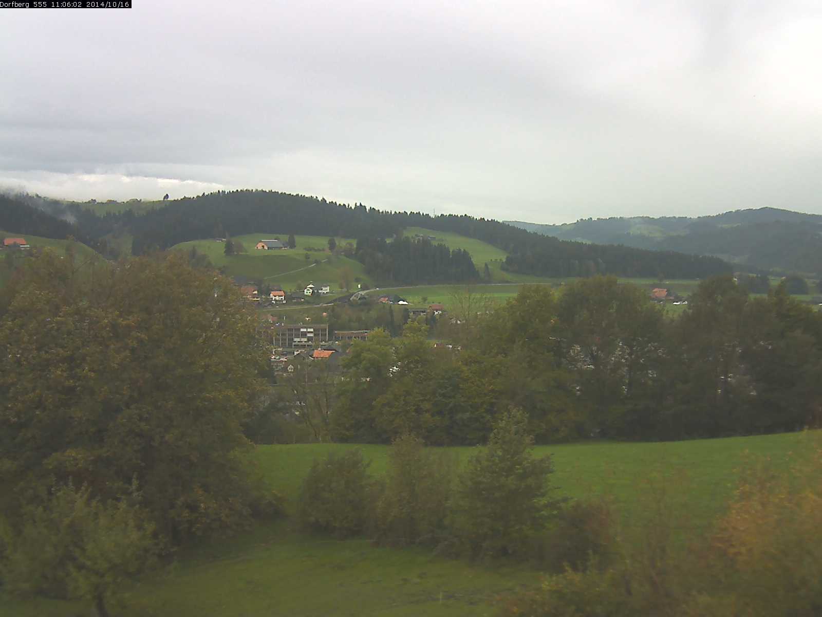 Webcam-Bild: Aussicht vom Dorfberg in Langnau 20141016-110602