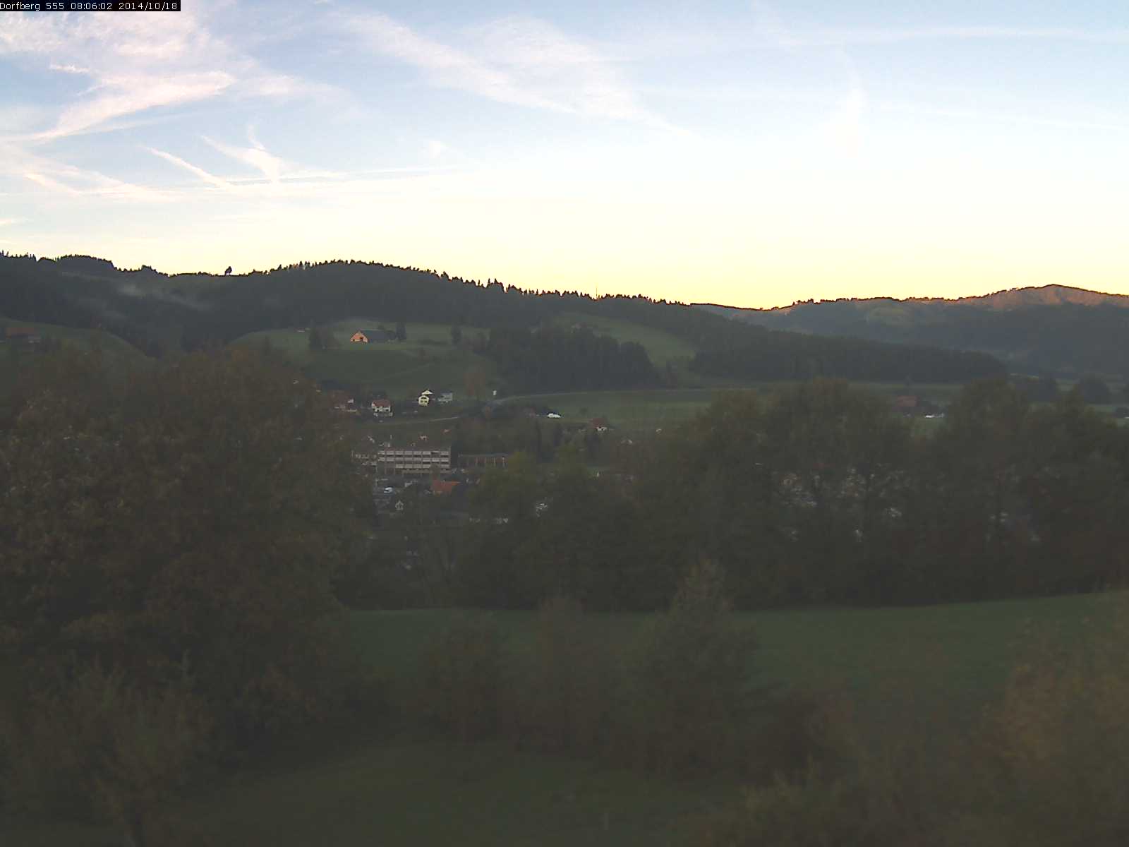 Webcam-Bild: Aussicht vom Dorfberg in Langnau 20141018-080601