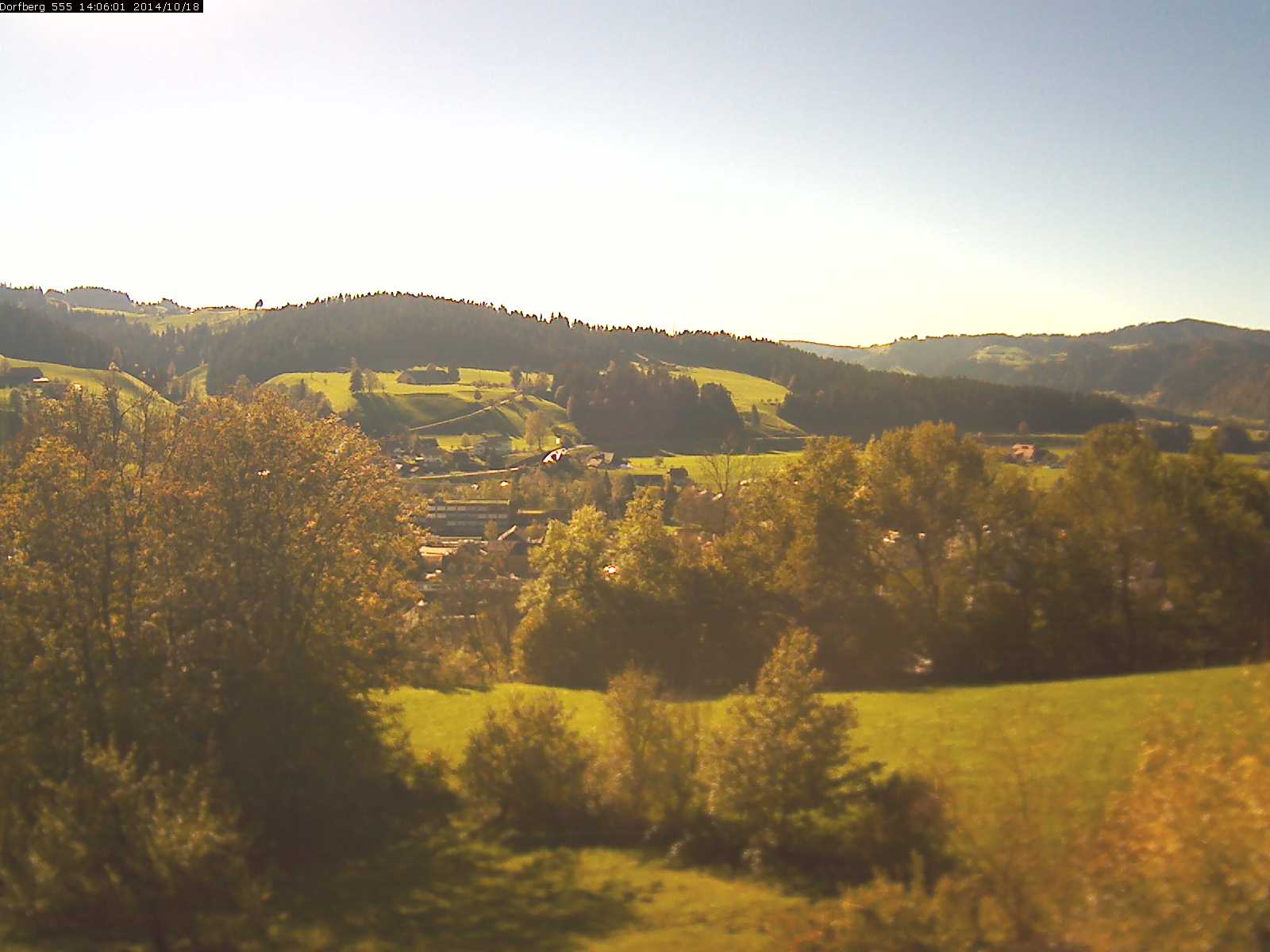 Webcam-Bild: Aussicht vom Dorfberg in Langnau 20141018-140601
