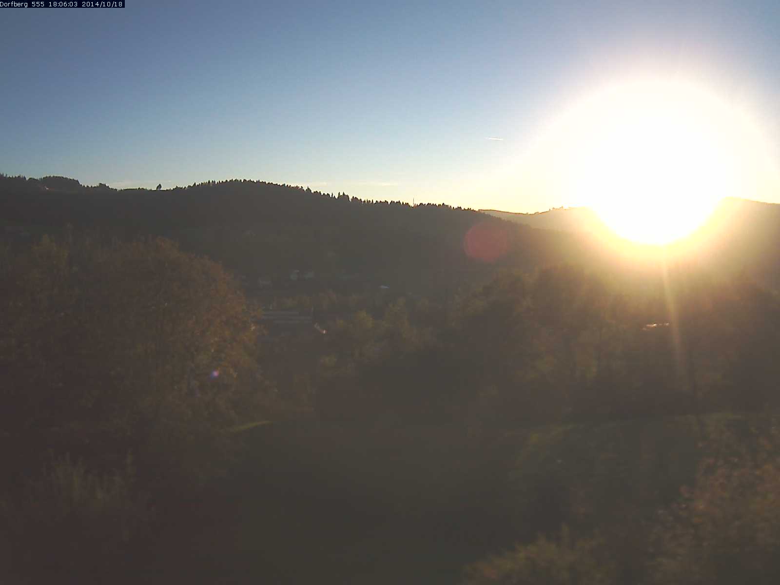 Webcam-Bild: Aussicht vom Dorfberg in Langnau 20141018-180602
